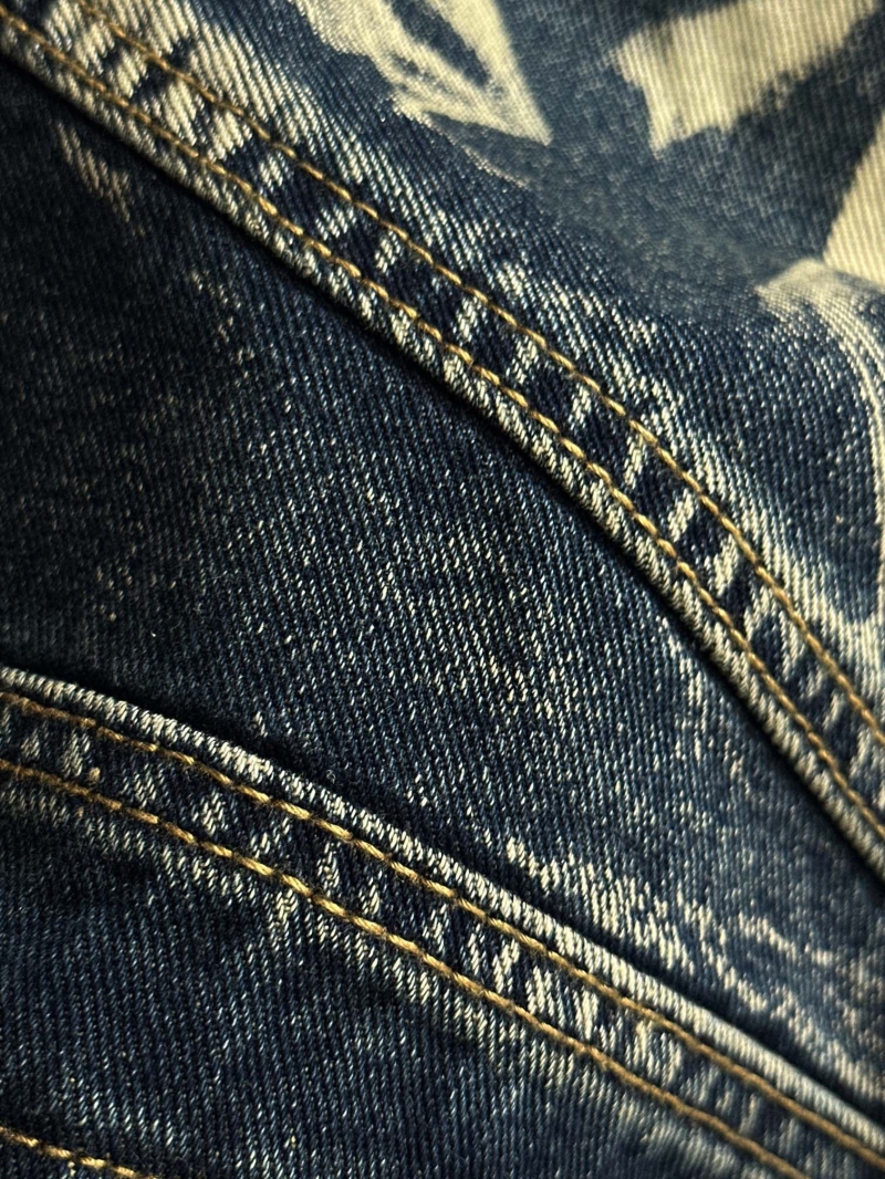 LV Jeans